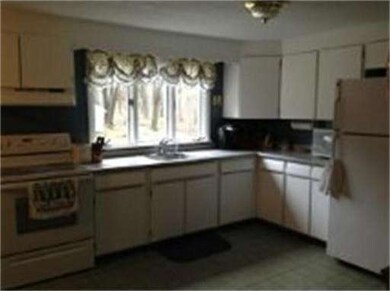 737 North St, Feeding Hills, MA 01030 - photo 6