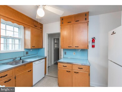 1202 Hillside Rd, Wilmington, DE 19809 - photo 4