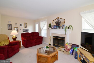 301 Mcdaniel Dr, Purcellville, VA 20132 - photo 5