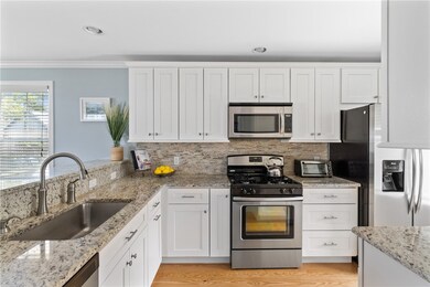 42 E Bowery St, Newport, RI 02840 - photo 2