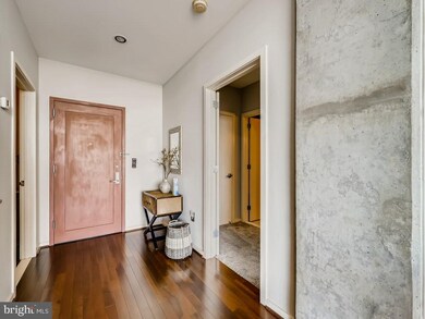 Silo Point unit 714, Baltimore, MD 21230 - photo 3