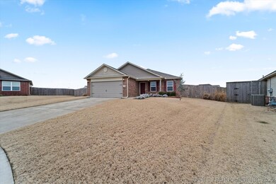 14940 S Pin Oak St, Glenpool, OK 74033 - photo 2
