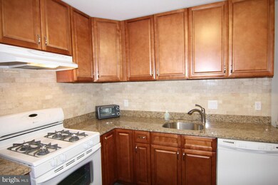 11804 Breton Ct unit 12C, Reston, VA 20191 - photo 7