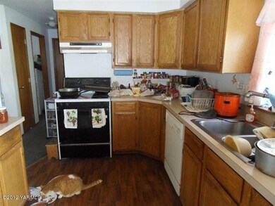 Kitchen (2)