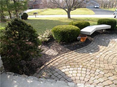 Exterior Front Front yard and landscaping