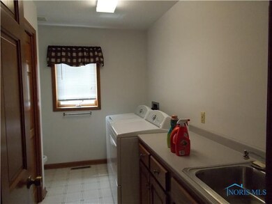 1017 Olds Ln, Archbold, OH 43502 - photo 6