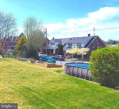 34 W 3rd St, Waynesboro, PA 17268 - photo 4