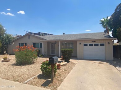 1013 E Seldon Ln, Phoenix, AZ 85020 - photo 2