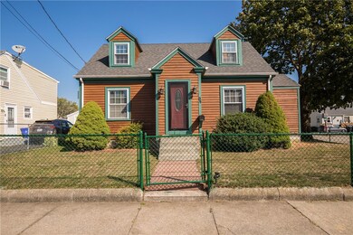 94 Rosemere Rd, Pawtucket, RI 02861 - photo 2