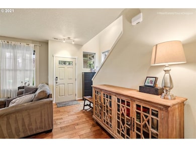 10564 NE Gateway St, Hillsboro, OR 97006 - photo 6