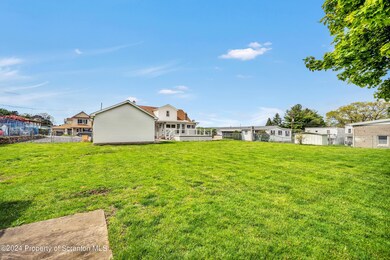 411 Front St, Dupont, PA 18641 - photo 6