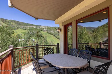 one_bc_61_exterior_deck_c