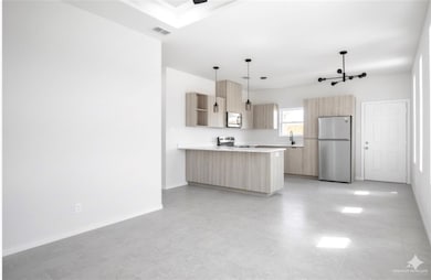 608 N Alexandrite Ave, Edinburg, TX 78541 - photo 2