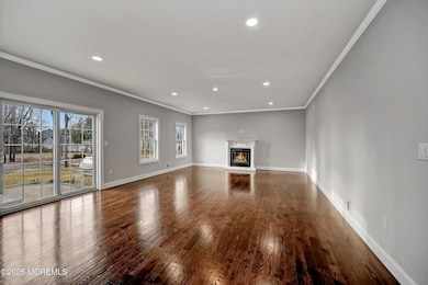 06-Family Room