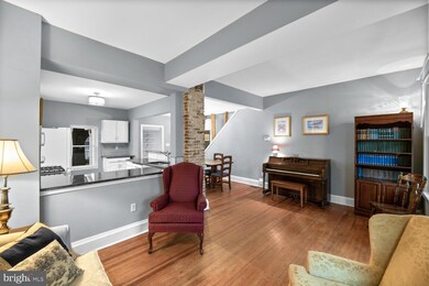 933 Montgomery St, Laurel, MD 20707 - photo 5