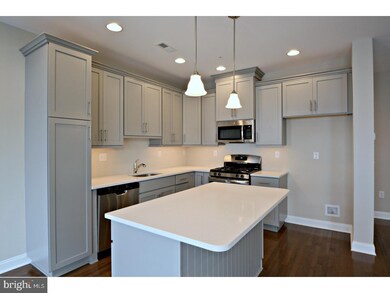 758 W 2nd St, Lansdale, PA 19446 - photo 3