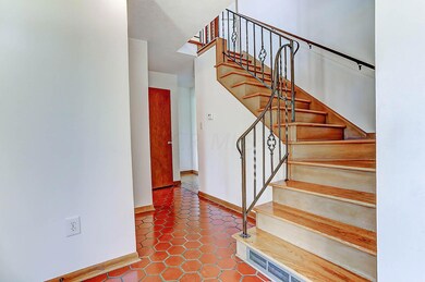 6104 Barberry Hollow, Columbus, OH 43213 - photo 5