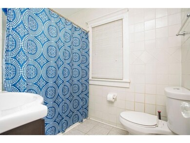 5313 Urbandale Ave, Des Moines, IA 50310 - photo 4