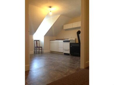 27 Kilvert St unit 3, Warwick, RI 02886 - photo 4