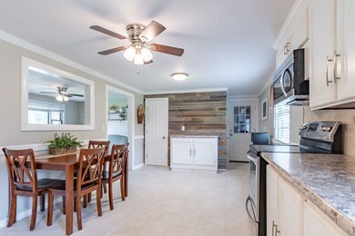 156 Ledge St, Nashua, NH 03060 - photo 5