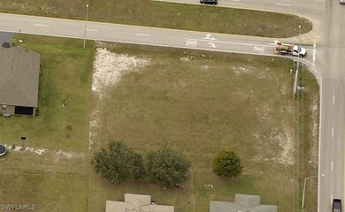 2321 Santa Barbara Blvd N, Fort Myers, FL 33993 - photo 2