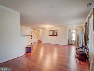 2858 Chinkapin Oak Ln unit 204, Woodbridge, VA 22191 - photo 4