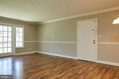 8353 Dunham Ct unit K, Springfield, VA 22152 - photo 4