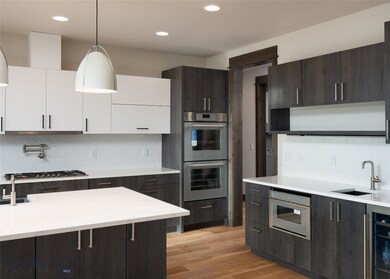 Thermador appliances including double ovens and we