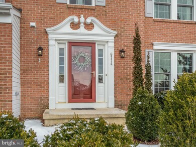 6114 Flemish Blue Ct, Sykesville, MD 21784 - photo 2