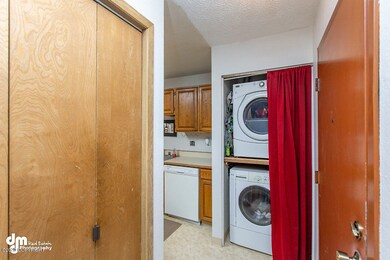 Entry MS_105064-SMALL