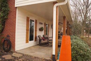 1735 Nesbit Road 046