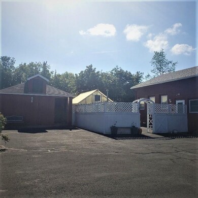 70 Pengrove St, Cranston, RI 02920 - photo 3