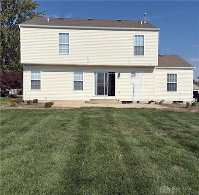 10080 Edgerton Dr, Miamisburg, OH 45342 - photo 2