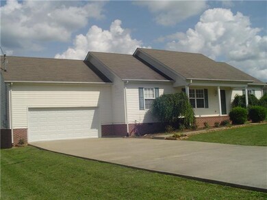 75 Providence Rd, Shelbyville, TN 37160 - photo 2