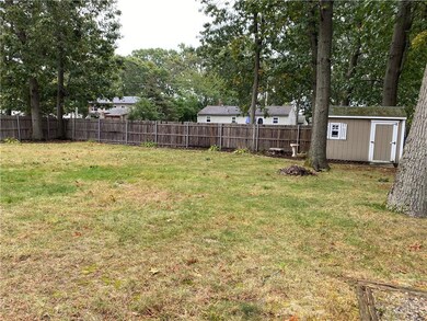 54 Custer St, Warwick, RI 02889 - photo 2