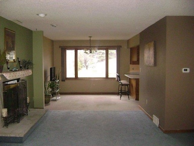 1410 Burntwood Ct, Grand Forks, ND 58201 - photo 3