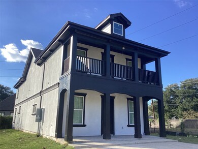 9121 Grady St, Houston, TX 77016 - photo 2