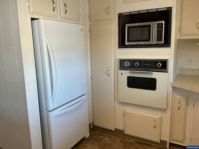 5422 Portland Rd NE unit 24 Rd NE, Salem, OR 97305 - photo 5