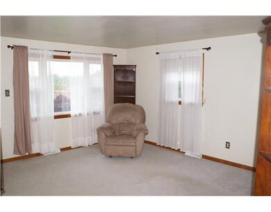 129 Dagmar Dr, Eighty Four, PA 15330 - photo 5