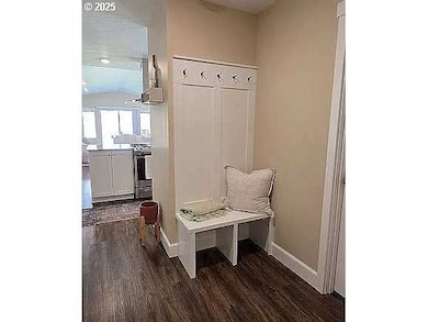 531 E Bella Vista Ave, Hermiston, OR 97838 - photo 5