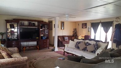 305 N 7th St W, Homedale, ID 83628 - photo 3