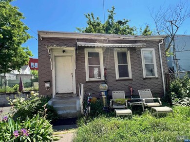 607 Frank E Rodgers Blvd N, Harrison, NJ 07029 - photo 2