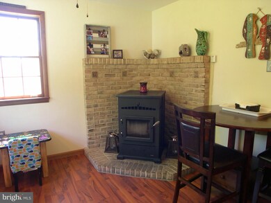 802 Depot Ln, Quakertown, PA 18951 - photo 6