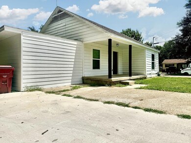 212 Kelly St, Bonham, TX 75418 - photo 4