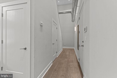 1526 00 Ridge Ave unit 4, Philadelphia, PA 19130 - photo 3