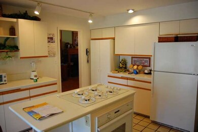 11S658 Book Rd, Naperville, IL 60564 - photo 4