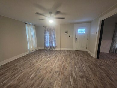 1104 N Allen St, Rockport, TX 78382 - photo 2