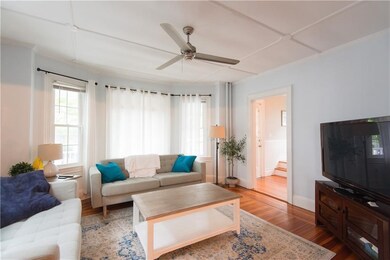 20 Carroll Ave, Newport, RI 02840 - photo 3