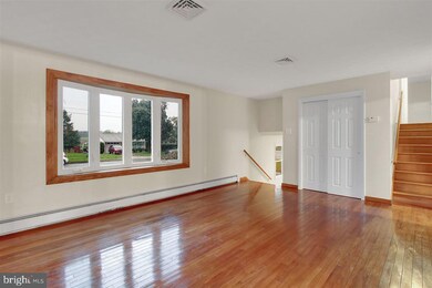 255 S 4th St, Mount Wolf, PA 17347 - photo 3