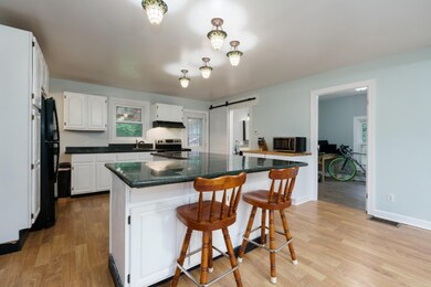 36th_St_S_8274_Scotts_49088-3